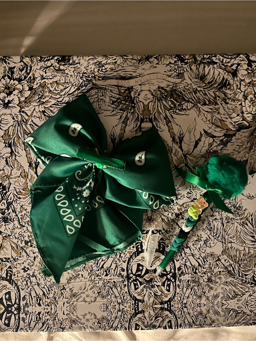 Handmade Emerald Green Bandana Bow Hair Clip with Bead Charm Pom Pom Pen Set - Picture 2 of 2